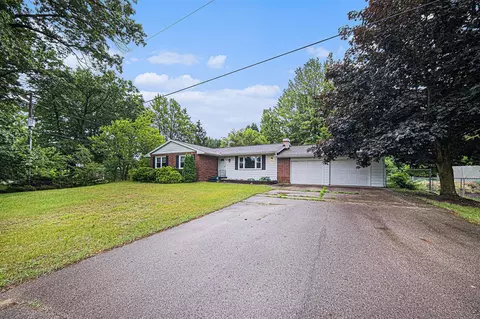 6109 Young, Jackson, MI 49201 photo 3