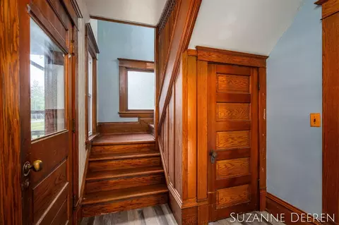 Entry Way - 409 W W Brg, Lyons, MI 48851 photo 2 of 3
