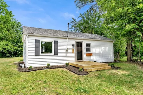 521 E Morrell, Otsego, MI 49078 photo 2