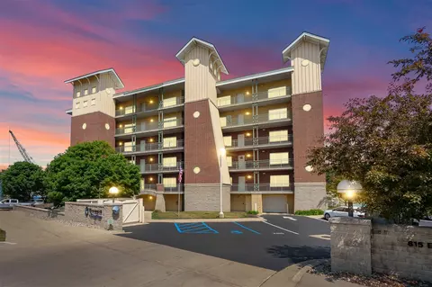 815 E Wls #403, South Haven, MI 49090
