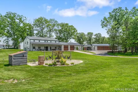 2539 Daisy, Middleville, MI 49333
