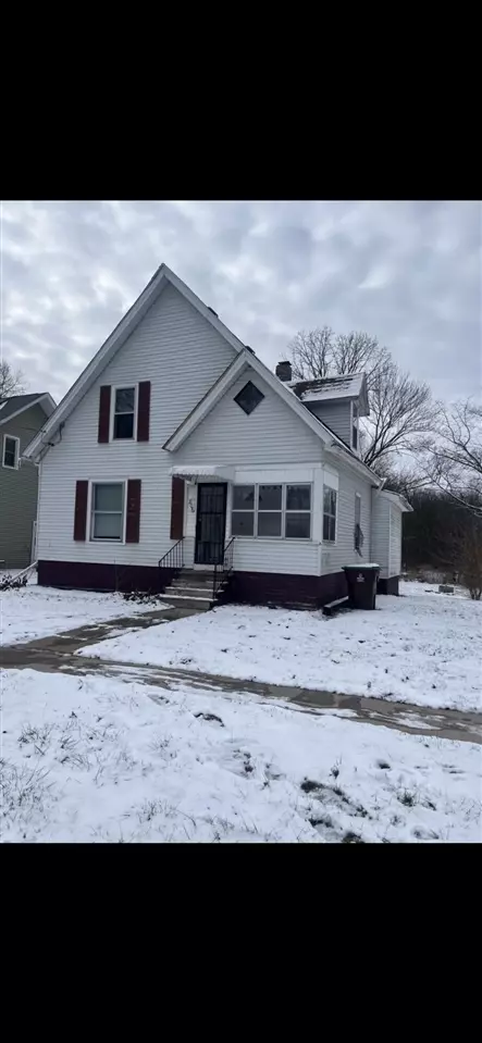 806 S Eaton, Albion, MI 49224