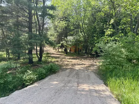 002 Maxey, Arcadia, MI 49613 photo 3