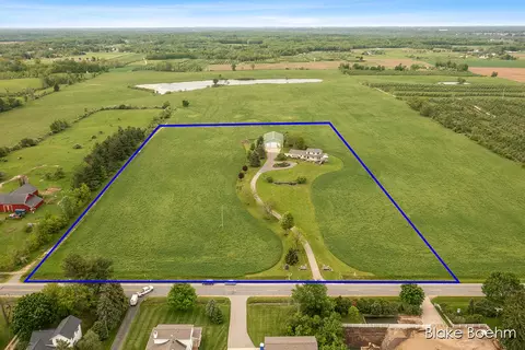 2796 Hayes, Marne, MI 49435