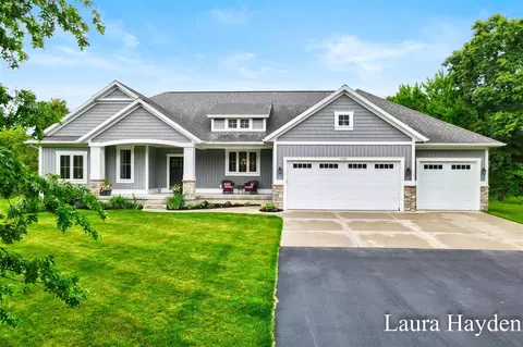 6681 Whites Brg, Belding, MI 48809