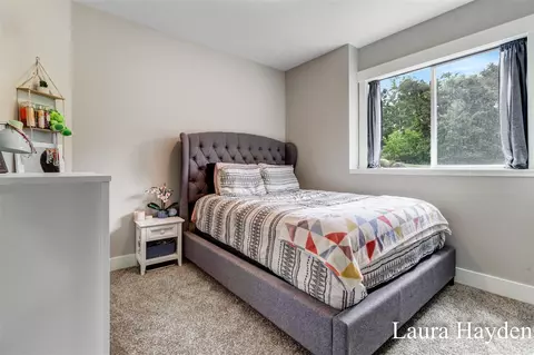 Bedroom - 6681 Whites Brg, Belding, MI 48809 photo 4 of 4