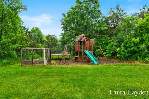 Exterior - 6681 Whites Brg, Belding, MI 48809 photo 8 of 9