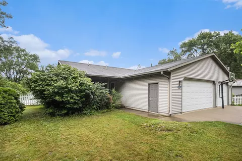 27418 Orchard, Sturgis, MI 49091
