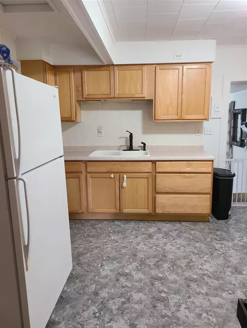 Kitchen - 901 Helena, Jackson, MI 49203 photo 1 of 2