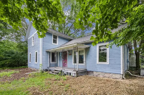 9563 Oak Rd, Willis, MI 48191