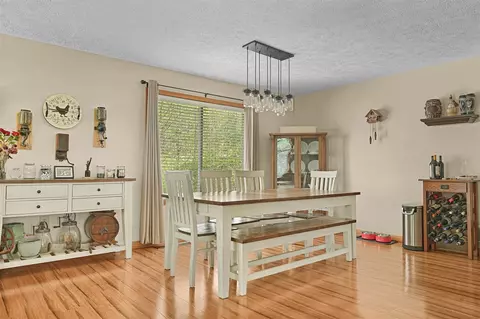 Dining - 4792 Forest Vale, Pierson, MI 49339 photo 2 of 3