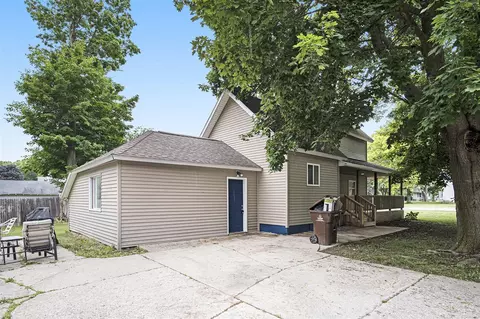 Exterior - 1003 Masonic, Belding, MI 48809 photo 4 of 6