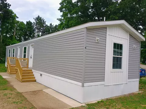 770 129th #4, Shelbyville, MI 49344