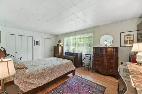 Bedroom - 8454 Stickles, Three Oaks, MI 49128 photo 2 of 4