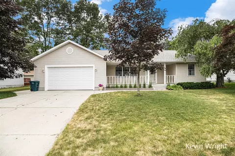 2487 Greenwood, Muskegon, MI 49441