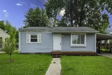 241 Dakota, Ypsilanti, MI 48198