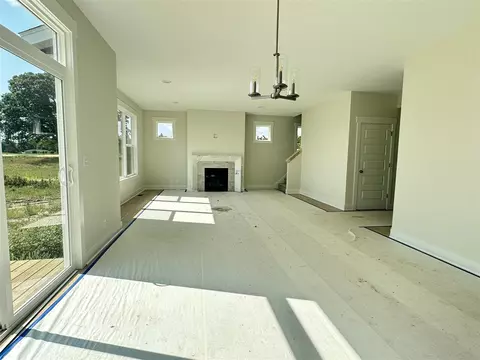 548 Lincoln Lawns, Walker, MI 49534 photo 5