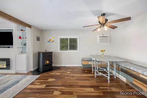 12865 S Englewright, Sand Lake, MI 49343 photo 9