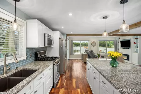 12865 S Englewright, Sand Lake, MI 49343 photo 4