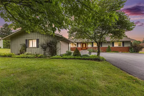 8025 Fosdick, Saline, MI 48176