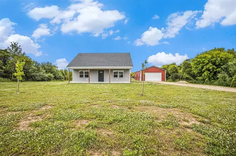 10619 S West County Line, Greenville, MI 48838