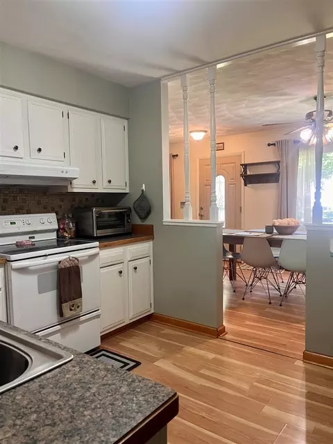 5213 Crocus, Lansing, MI 48911 photo 10