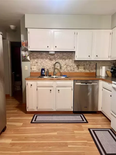 5213 Crocus, Lansing, MI 48911 photo 8