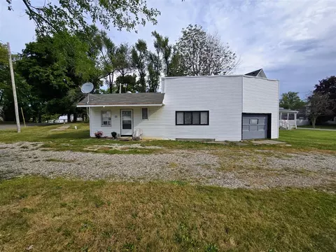 209 S Main, Waldron, MI 49288