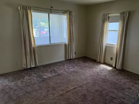 108 Bagg, Jackson, MI 49203 photo 6