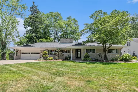 2507 Riverwood, Saint Joseph, MI 49085