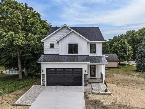 3702 Dunes, Norton Shores, MI 49441