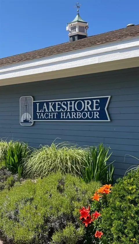 1200 Lakeshore #56, Muskegon, MI 49441