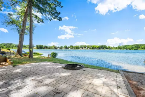 12915 S Englewright, Sand Lake, MI 49343 photo 6