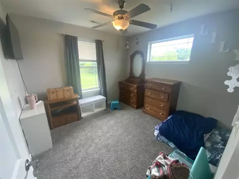 Bedroom - 402 Constitution, Brooklyn, MI 49230 photo 3 of 4