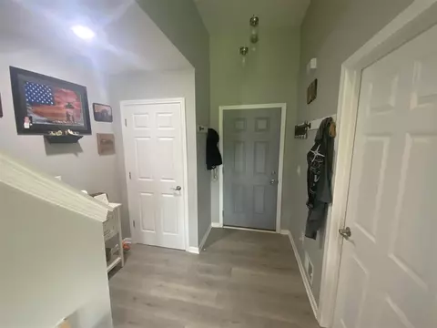 Entry Way - 402 Constitution, Brooklyn, MI 49230 photo 1 of 1