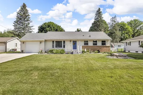 2606 S Saint Anthony, Jackson, MI 49203