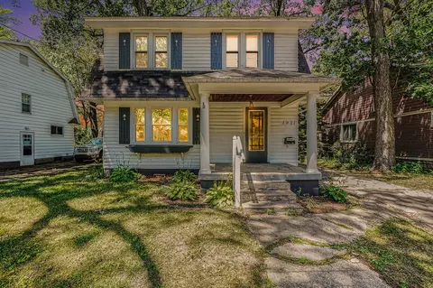 1921 Cornelius, Grand Rapids, MI 49507