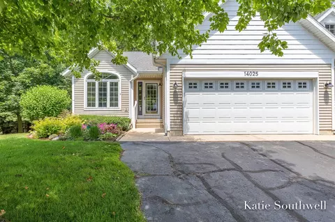 14025 Bayou Rdg, Grand Haven, MI 49417