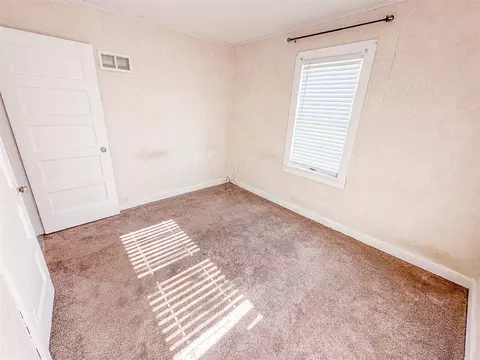 Bedroom - 148 N Eddy, Merrill, MI 48637 photo 2 of 3