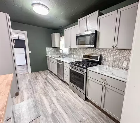 Kitchen - 148 N Eddy, Merrill, MI 48637 photo 1 of 2