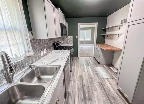 Kitchen - 148 N Eddy, Merrill, MI 48637 photo 2 of 2