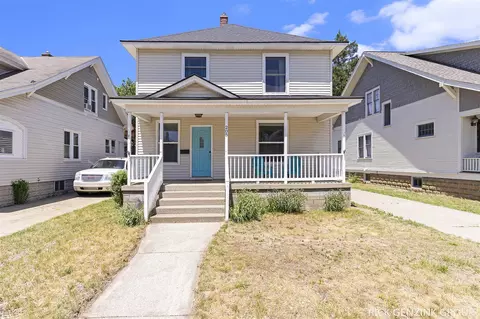 205 W 16th, Holland, MI 49423