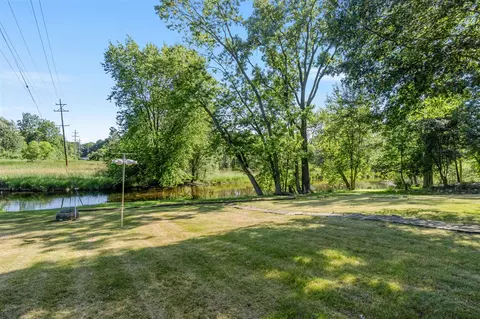 1645 Chlebus, Jackson, MI 49203 photo 31