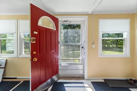 1645 Chlebus, Jackson, MI 49203 photo 4