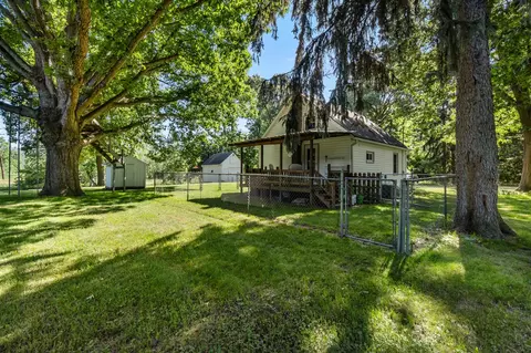 1645 Chlebus, Jackson, MI 49203 photo 30