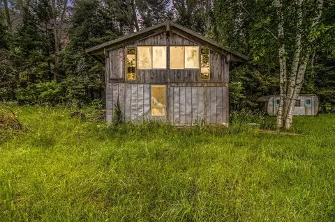 7 W Acres W Tyler, Mears, MI 49436