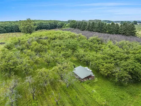 7 W Acres W Tyler, Mears, MI 49436 photo 3