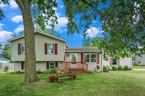 310 W 4th, Lawton, MI 49065