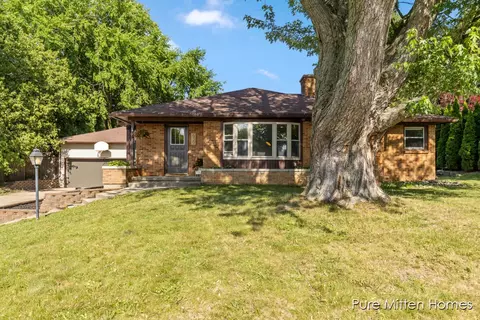 630 Westview, Grand Rapids, MI 49504