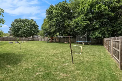 Exterior - 424 Fourth, Three Rivers, MI 49093 photo 8 of 10